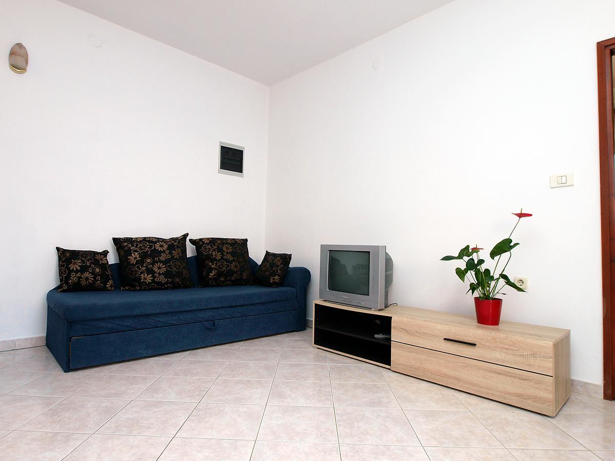 Apartments Dusanka 799 Fazana Exterior photo
