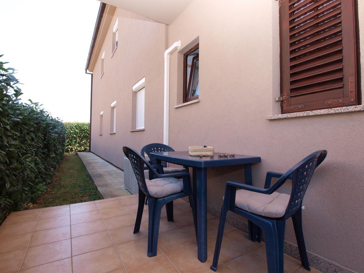 Apartments Dusanka 799 Fazana Exterior photo